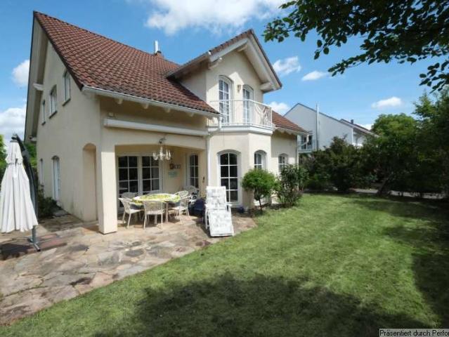 Haus zum Kaufen in Kornwestheim 1.200.000,00 EUR 204 m²
