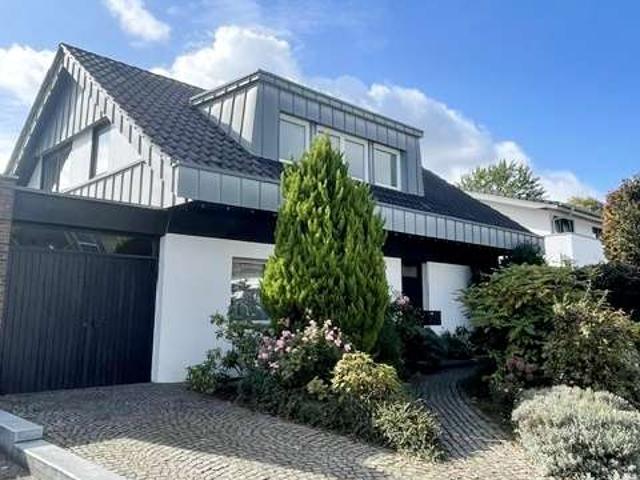 Haus zum Kaufen in Korschenbroich 648.000,00 EUR 212 m²