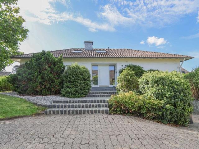 Haus zum Kaufen in Korschenbroich 749.000,00 EUR 204 m²