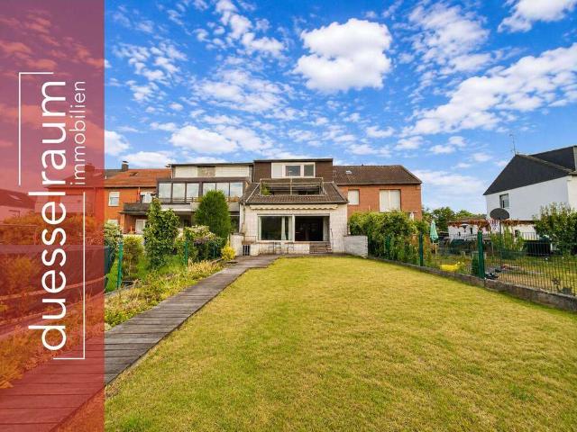 Haus zum Kaufen in Kaarst Holzbüttgen 770.000,00 EUR 288 m²