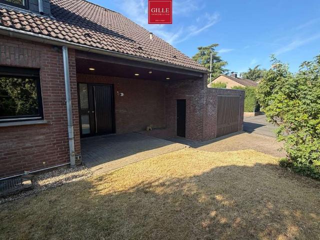 Haus zum Kaufen in Kaarst 565.000,00 EUR 157.27 m²
