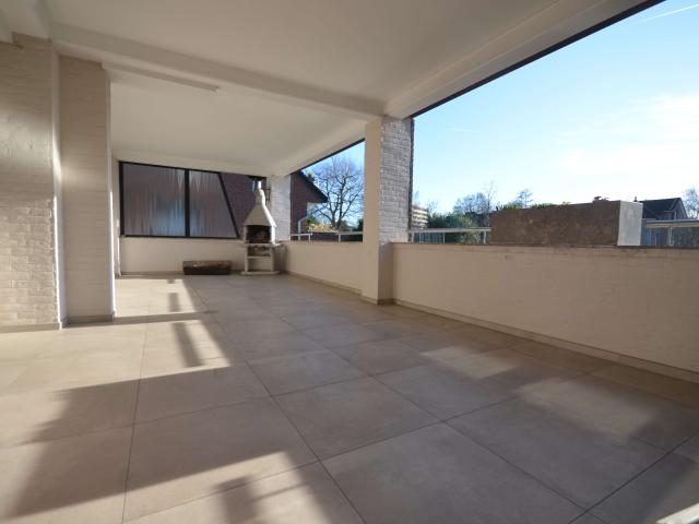 Haus zum Kaufen in Kaarst 650.000,00 EUR 199 m²