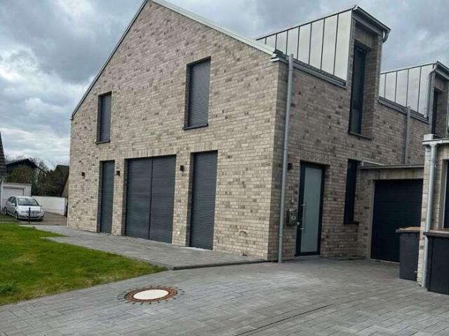 Haus zum Kaufen in Kaarst 679.000,00 EUR 160 m²