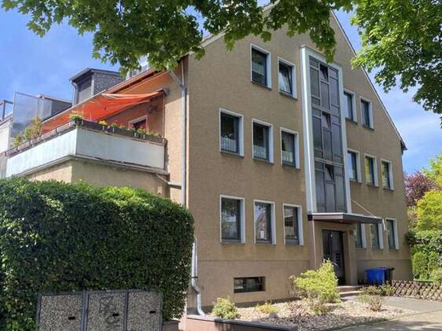 Haus zum Kaufen in Kaarst 750.000,00 EUR 328 m²