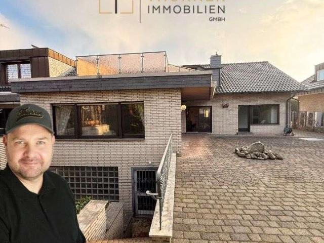 Haus zum Kaufen in Kaarst 718.800,00 EUR 246 m²
