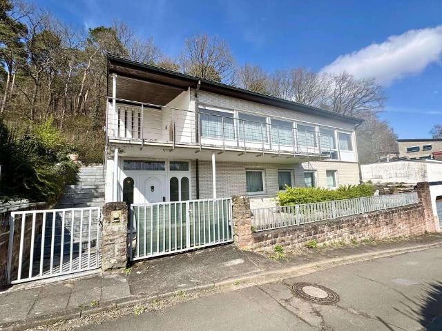 Haus zum Kaufen in Kaiserslautern 298.000,00 EUR 186.82 m²