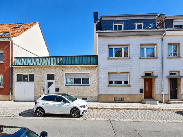 Haus zum Kaufen in Kaiserslautern 339.000,00 EUR 200 m²
