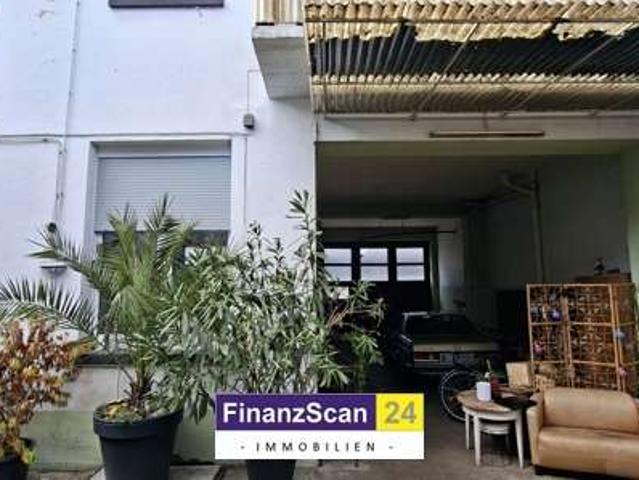 Haus zum Kaufen in Kaiserslautern 349.000,00 EUR 270 m²