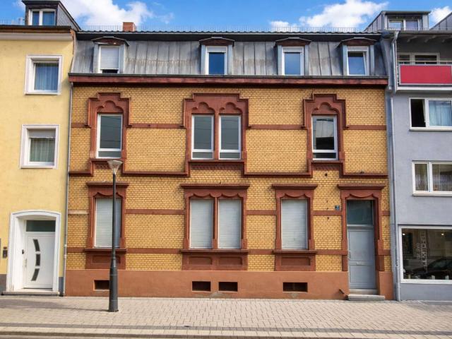 Haus zum Kaufen in Kaiserslautern 749.000,00 EUR 362 m²