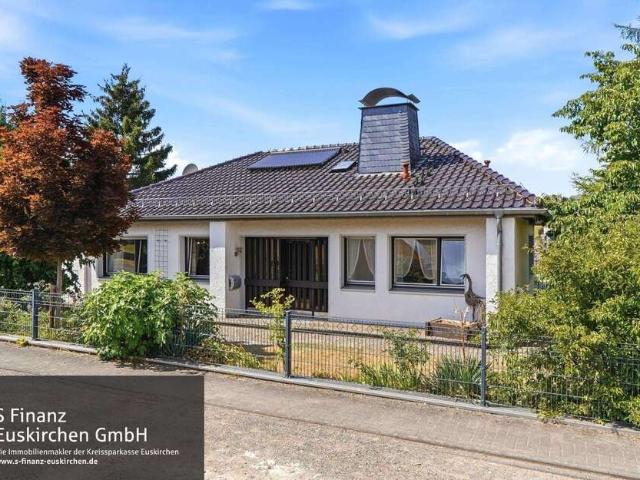 Haus zum Kaufen in Kall 319.000,00 EUR 165 m²