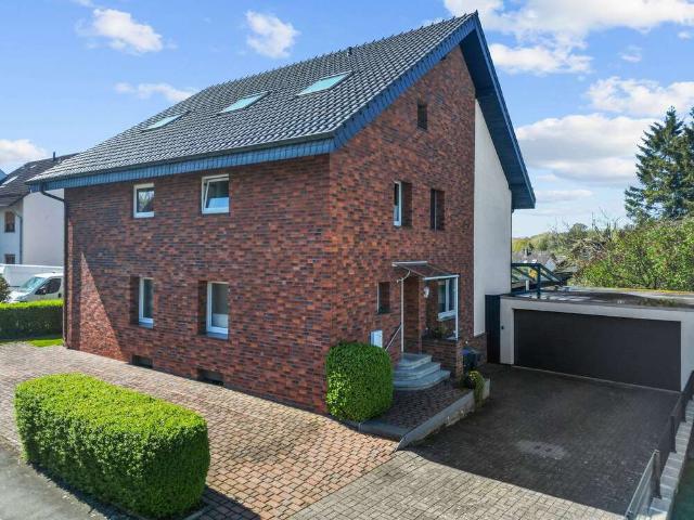 Haus zum Kaufen in Kalletal 340.000,00 EUR 299 m²