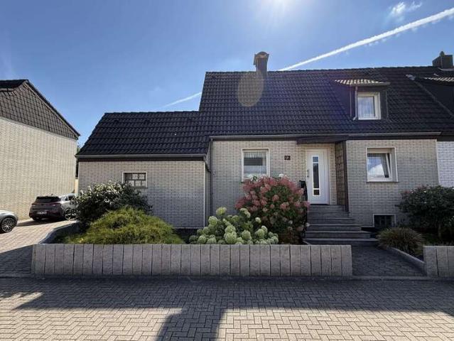 Haus zum Kaufen in Kamen 299.000,00 EUR 137.95 m²