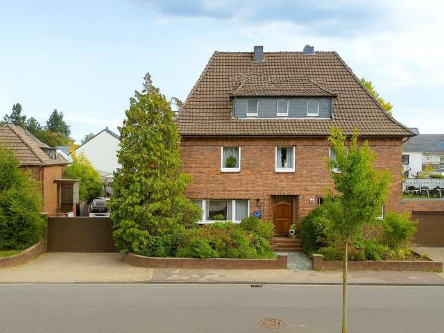 Haus zum Kaufen in Kamp Lintfort 850.000,00 EUR 530 m²