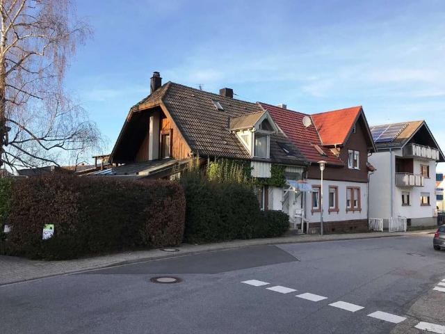 Haus zum Kaufen in Karlsbad 299.000,00 EUR 228 m²