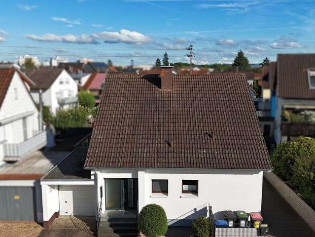 Haus zum Kaufen in Karlsruhe Neureut 750.000,00 EUR 238 m²