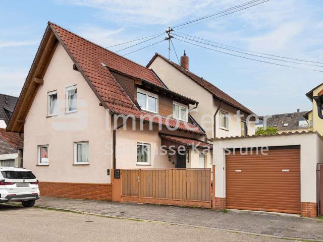 Haus zum Kaufen in Karlsruhe Daxlanden 399.000,00 EUR 201 m²