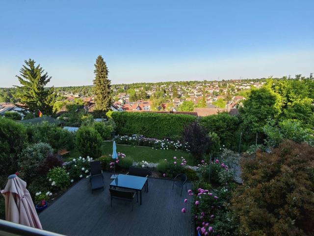 Haus zum Kaufen in KARLSRUHE 1.400.000,00 EUR 348 m²