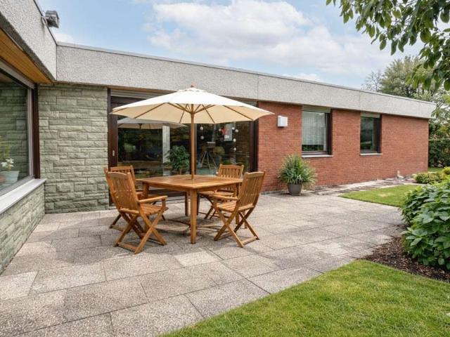 Haus zum Kaufen in Kassel Harleshausen 590.000,00 EUR 252 m²