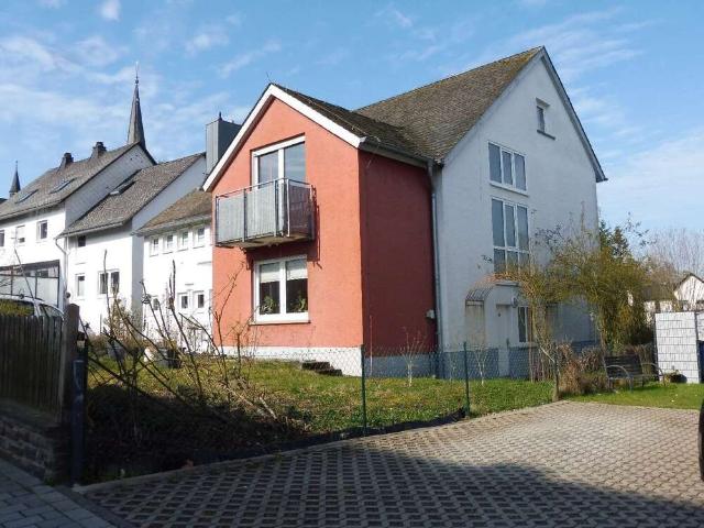 Haus zum Kaufen in Kastellaun 295.000,00 EUR 245 m²