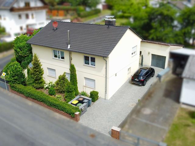 Haus zum Kaufen in Kefenrod 315.000,00 EUR 161.7 m²