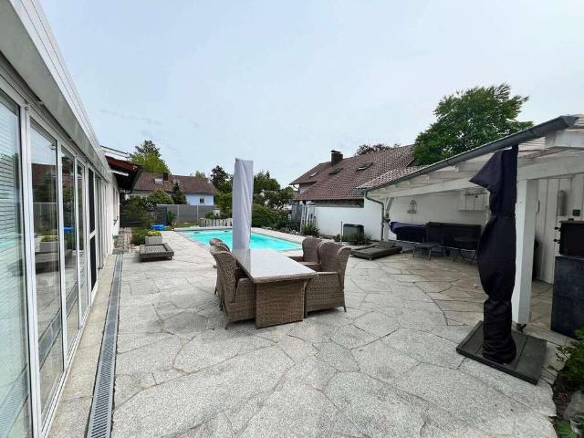 Haus zum Kaufen in Kehl Goldscheuer 585.000,00 EUR 202 m²