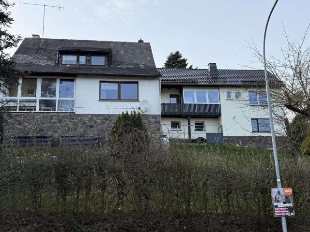 Haus zum Kaufen in Kelberg 315.000,00 EUR 230.41 m²