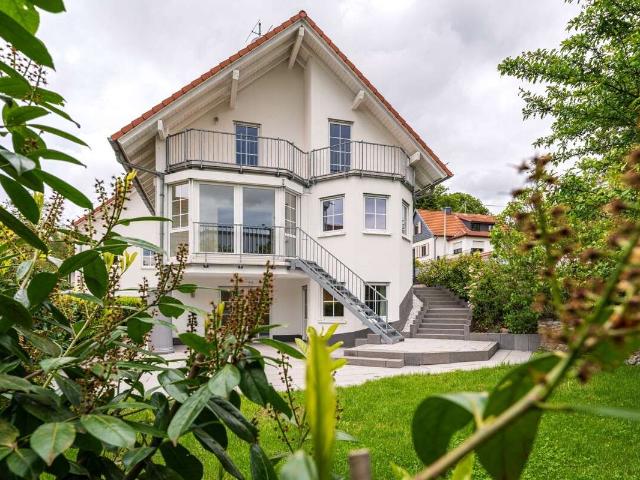 Haus zum Kaufen in Kelkheim Taunus 986.000,00 EUR 228 m²