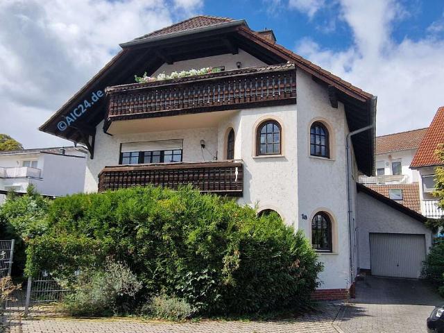 Haus zum Kaufen in Kelsterbach 1.140.000,00 EUR 342 m²