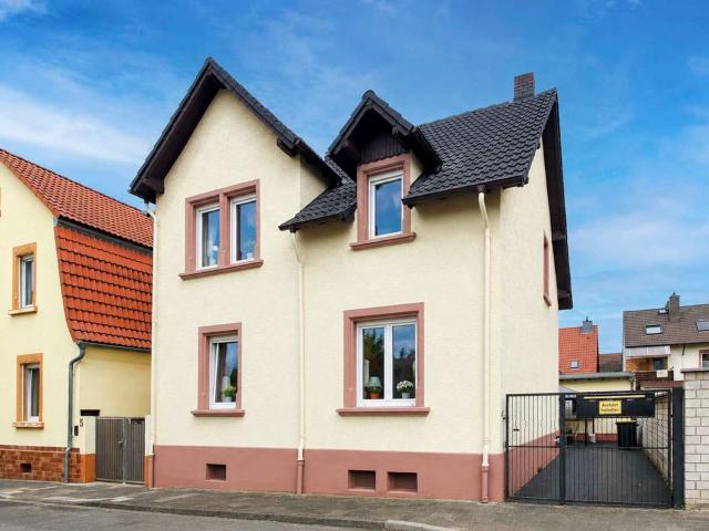Haus zum Kaufen in Kelsterbach 369.000,00 EUR 124 m²