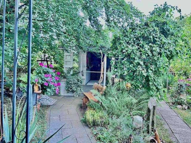 Haus zum Kaufen in Kelsterbach 575.000,00 EUR 206 m²
