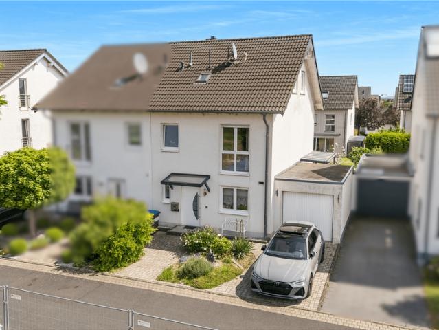 Haus zum Kaufen in Kerpen 575.000,00 EUR 137 m²