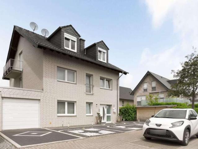 Haus zum Kaufen in Kerpen 960.000,00 EUR 249 m²