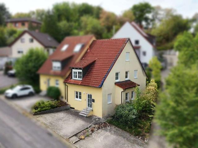 Haus zum Kaufen in Kitzingen 449.000,00 EUR 150 m²