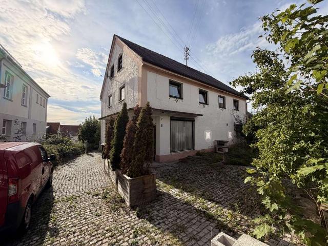 Haus zum Kaufen in Kirchheim in Schwaben 295.000,00 EUR 200 m²