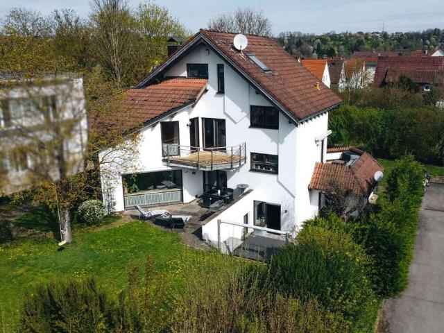 Haus zum Kaufen in Kirchheim unter Teck 1.150.000,00 EUR 266 m²