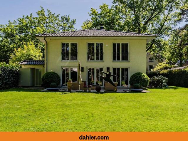 Haus zum Kaufen in Kleinmachnow 2.140.000,00 EUR 227.6 m²