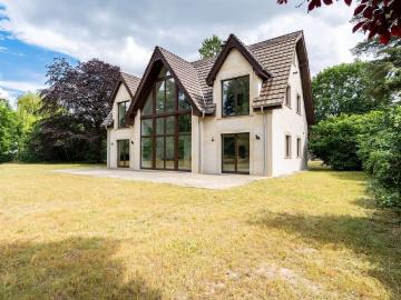 Haus zum Kaufen in Kleinmachnow 2.490.000,00 EUR 420 m²