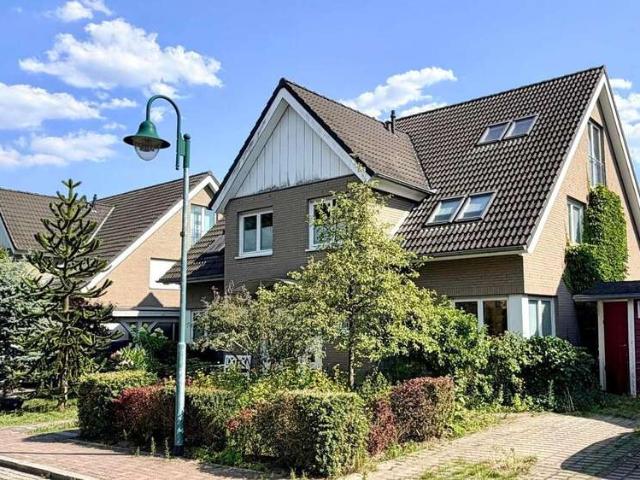 Haus zum Kaufen in Kleinmachnow 785.000,00 EUR 138 m²