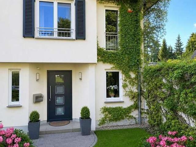 Haus zum Kaufen in Kleinmachnow 795.000,00 EUR 140 m²