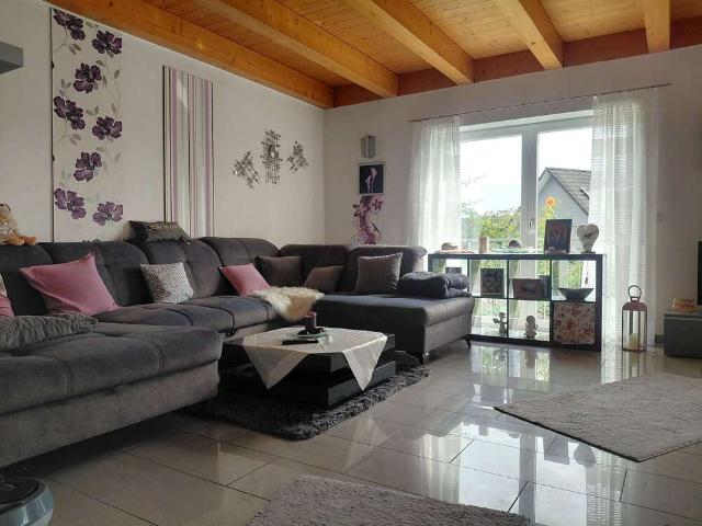 Haus zum Kaufen in Kleinrinderfeld 620.000,00 EUR 252 m²