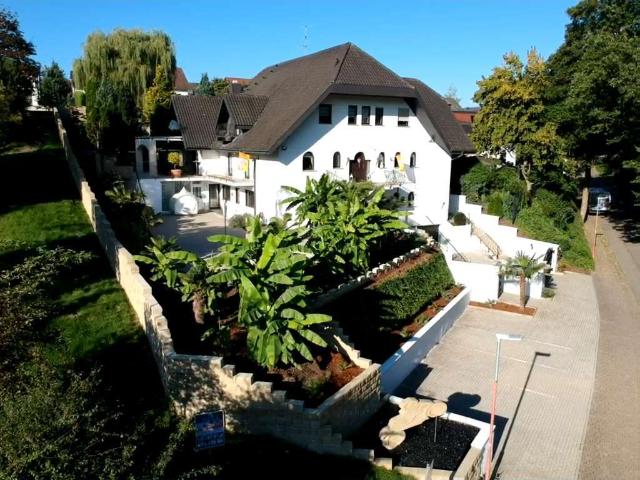 Haus zum Kaufen in Kraichtal 1.190.000,00 EUR 572 m²