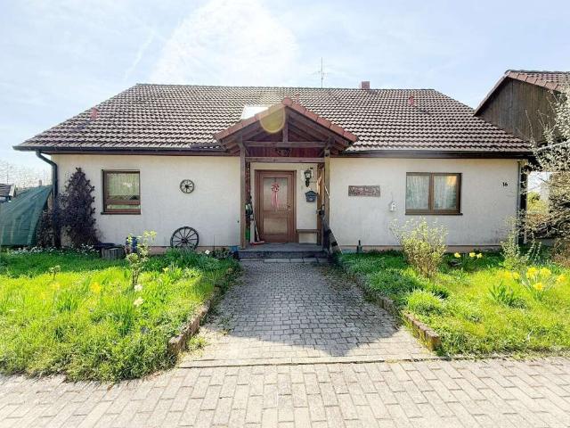Haus zum Kaufen in Krautheim 350.000,00 EUR 227 m²