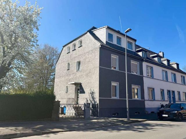 Haus zum Kaufen in Krefeld 444.000,00 EUR 216.62 m²