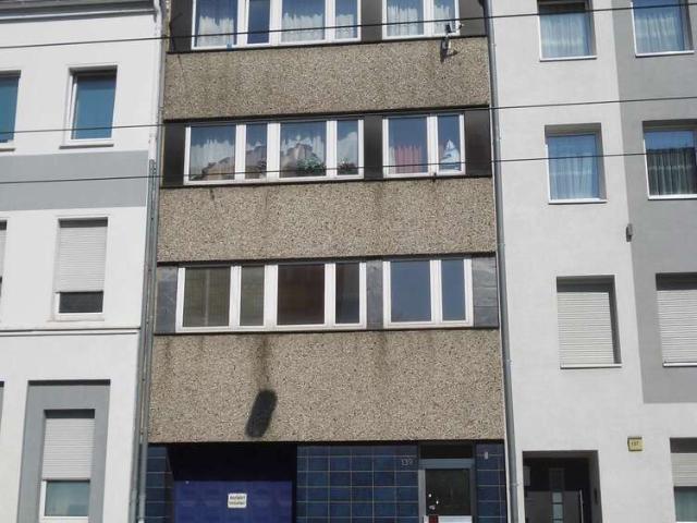 Haus zum Kaufen in Krefeld 460.000,00 EUR 286 m²