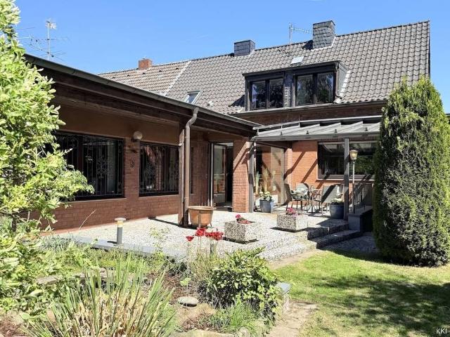 Haus zum Kaufen in Krefeld 468.500,00 EUR 197.35 m²