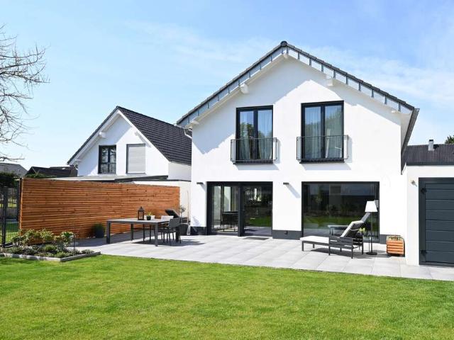 Haus zum Kaufen in Krefeld 469.999,00 EUR 130 m²