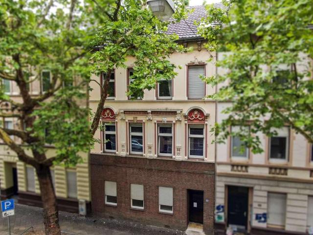 Haus zum Kaufen in Krefeld 490.000,00 EUR 360 m²