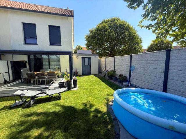 Haus zum Kaufen in Krefeld 495.000,00 EUR 141 m²