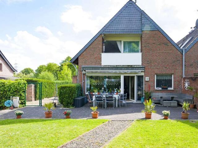 Haus zum Kaufen in Krefeld 495.000,00 EUR 150 m²