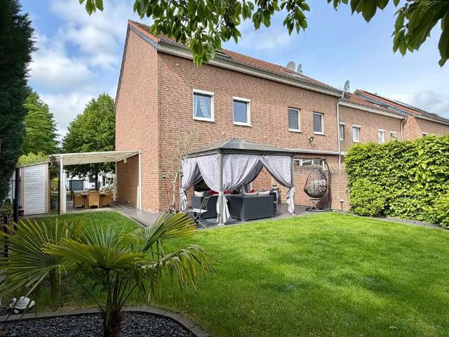 Haus zum Kaufen in Krefeld 589.000,00 EUR 126.14 m²